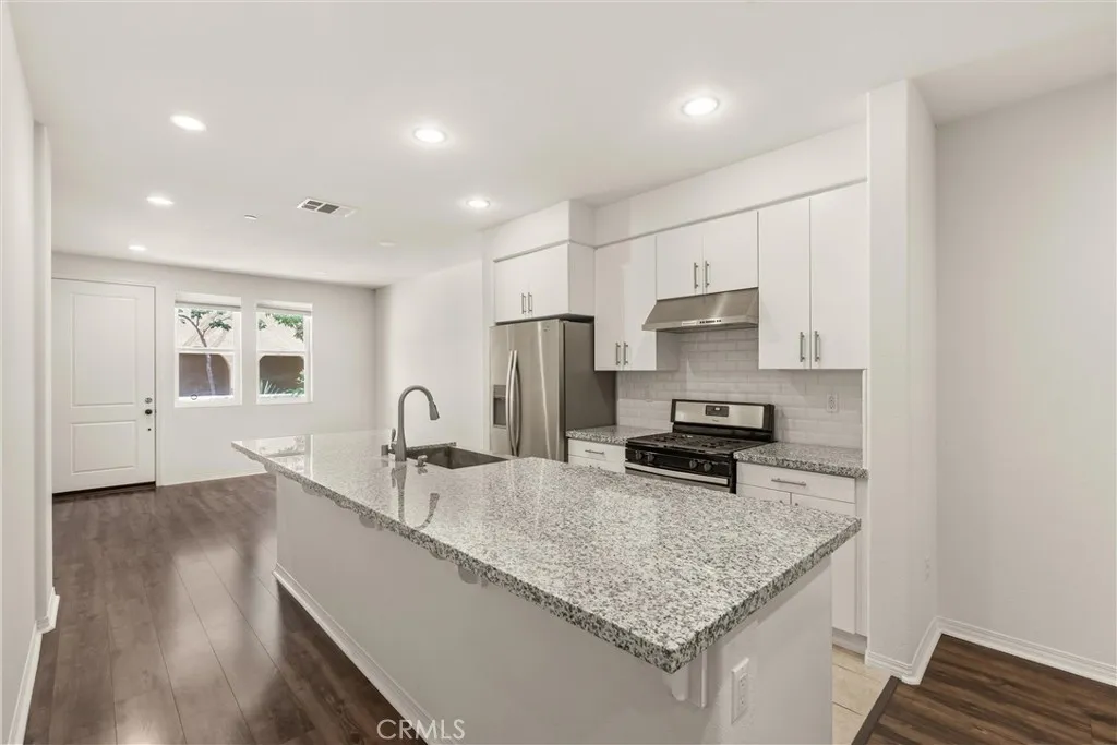 270 S Arroyo B, San Gabriel, California 91776 home-pic-13